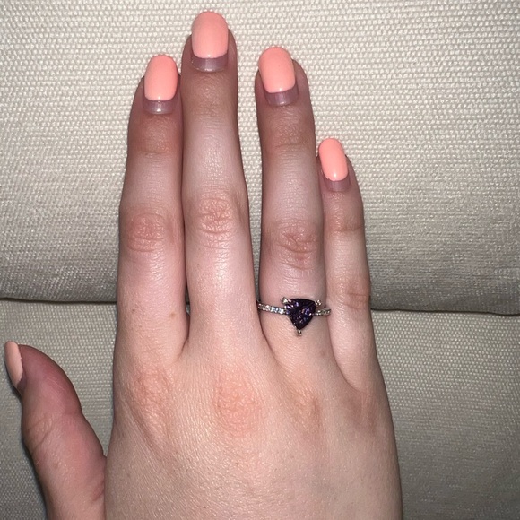 5 Beautiful Size 7 Rings! - Picture 5 of 6